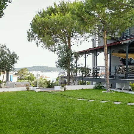Select Cunda - Sea View With Garden 1 Bedroom At Cunda Island Ayvalik